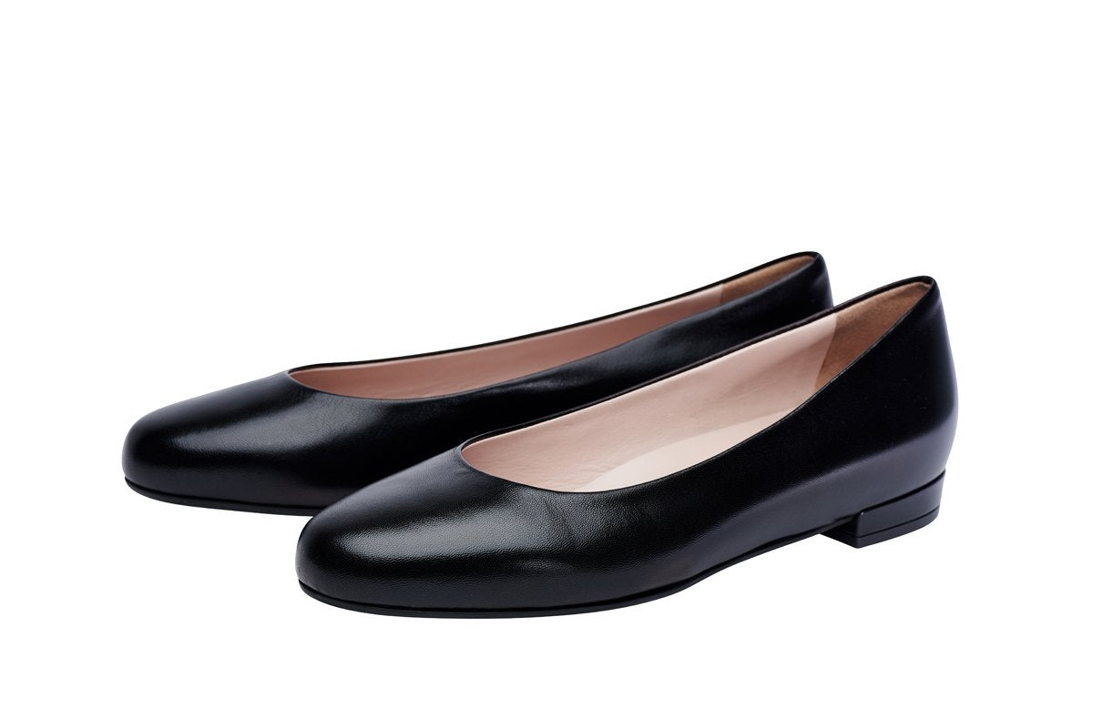 Why Flats are a Good Investment in your Corporate Wardrobe