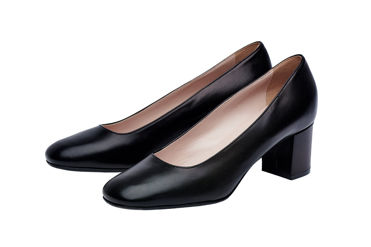 Comfortable Black Block Heel. Best Airline Cabin Crew shoes. Worn by Virgin Australia and Qantas