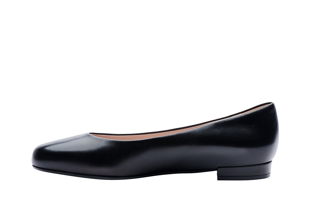 Louise M Classic Flat - Black – Louise M Shoes